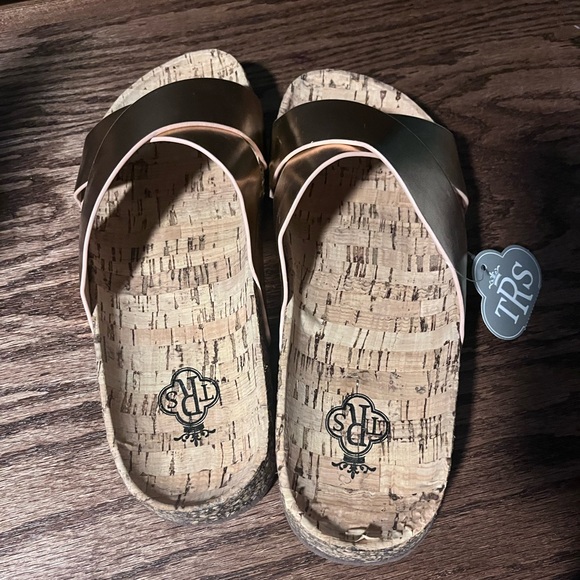 Rose gold cork sandals - Picture 4 of 5